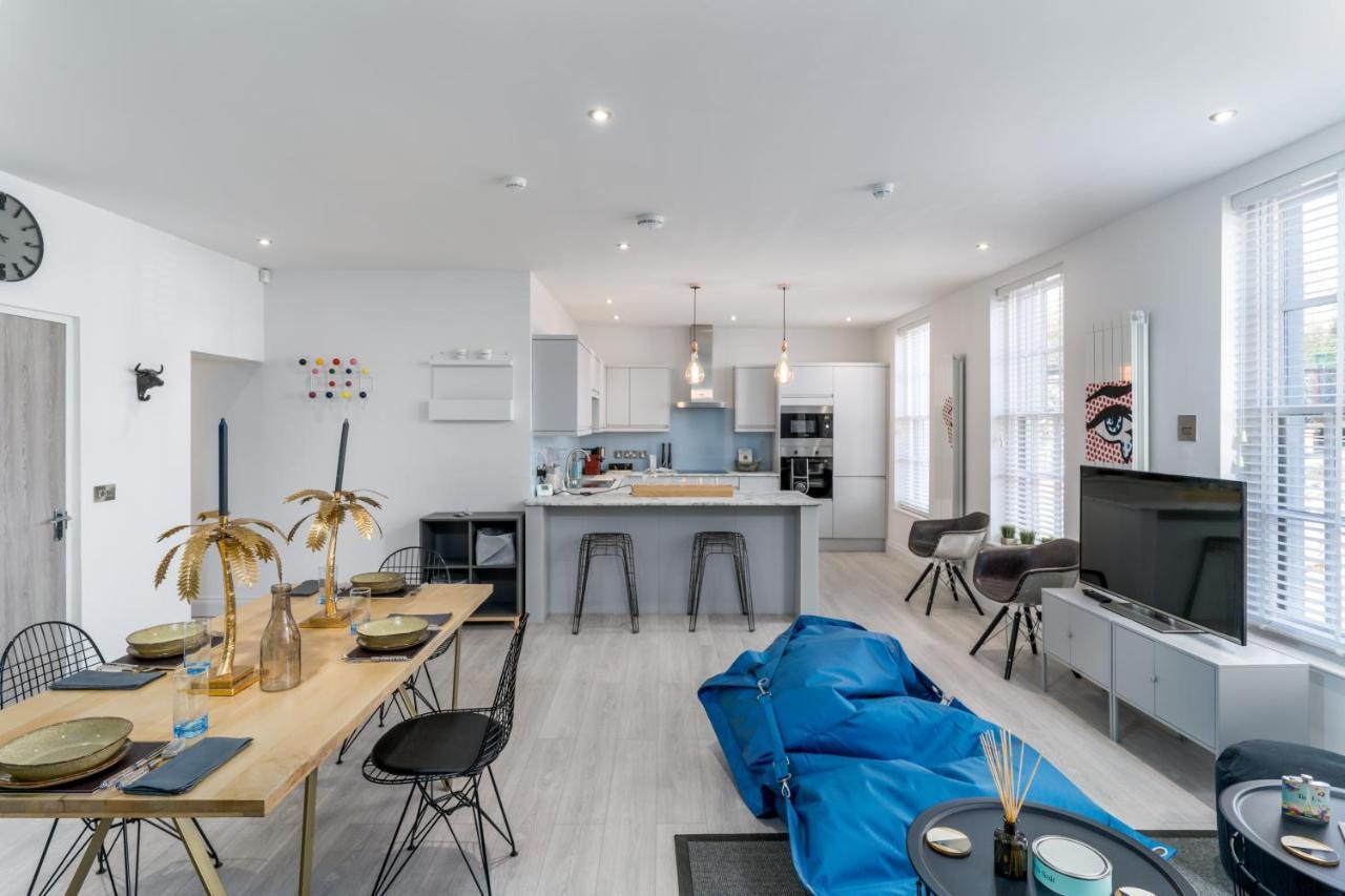 Nadler House Flat 1' *
